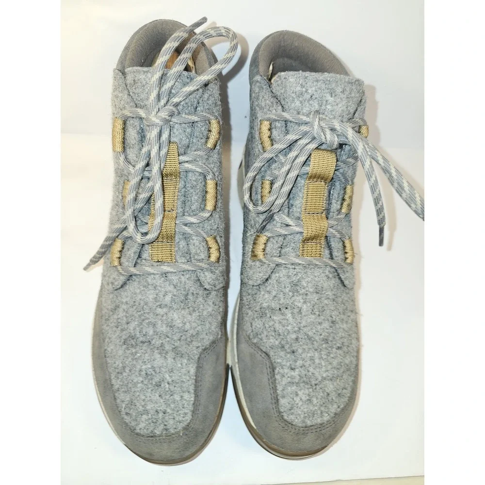 Chaco‎ Borealis Ledge Waterproof Boots Women's 10 Gray Wool Suede Winter
